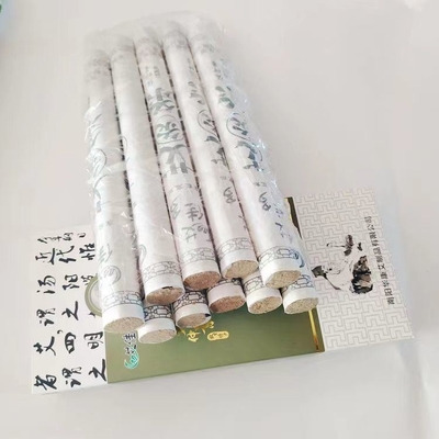 Schmerzlinderung durch chinesische Mugwort Moxibustionsstange