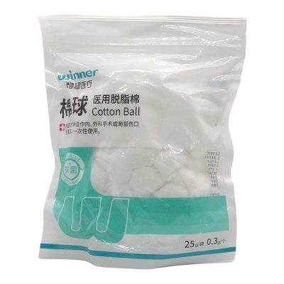 Raffinierte absorbierende medizinische Baumwollkugeln Verpackung 100 g Produktzusammensetzung 100% reine Baumwolle